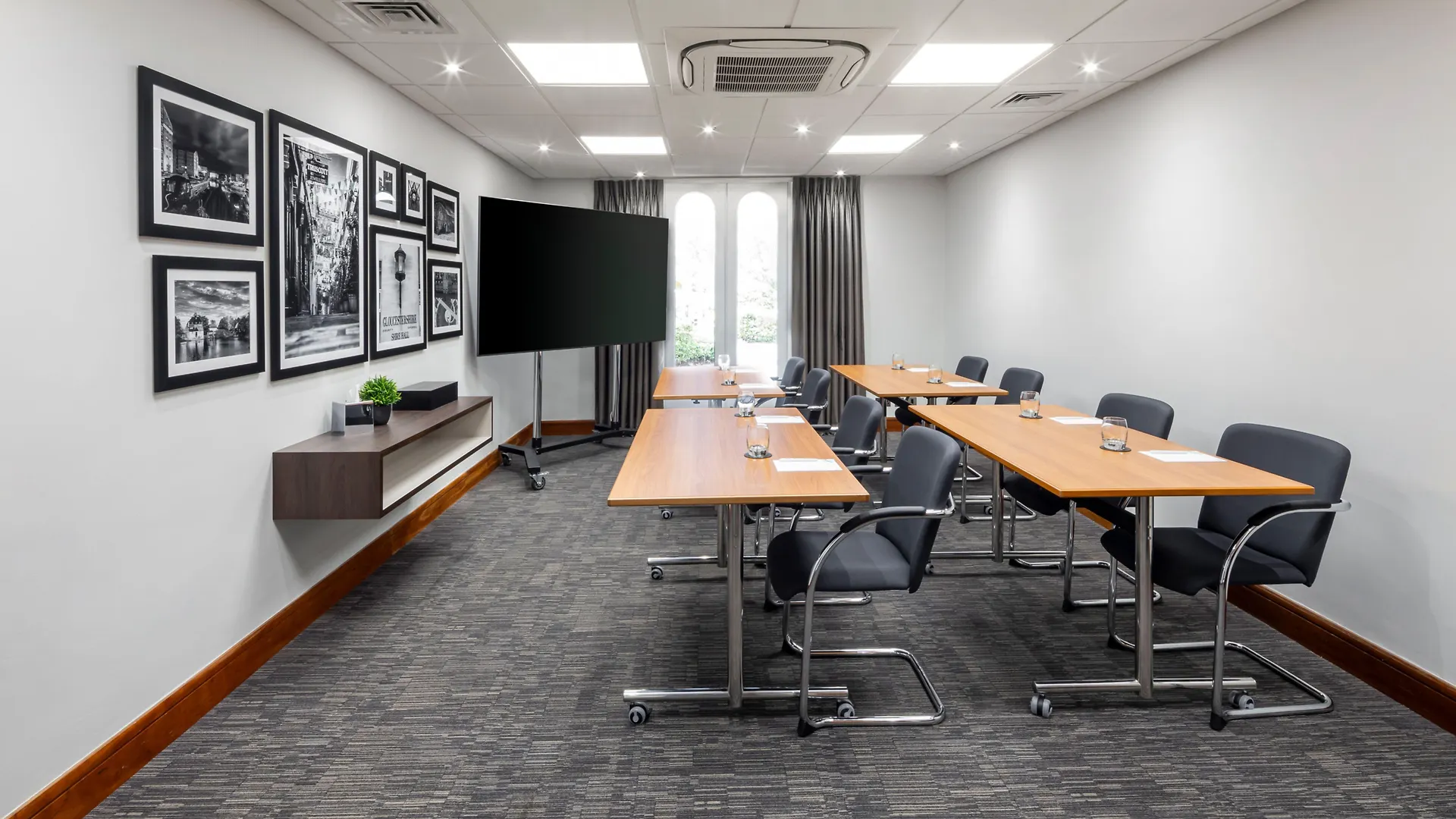 Hotel Holiday Inn Gloucester - Cheltenham By Ihg