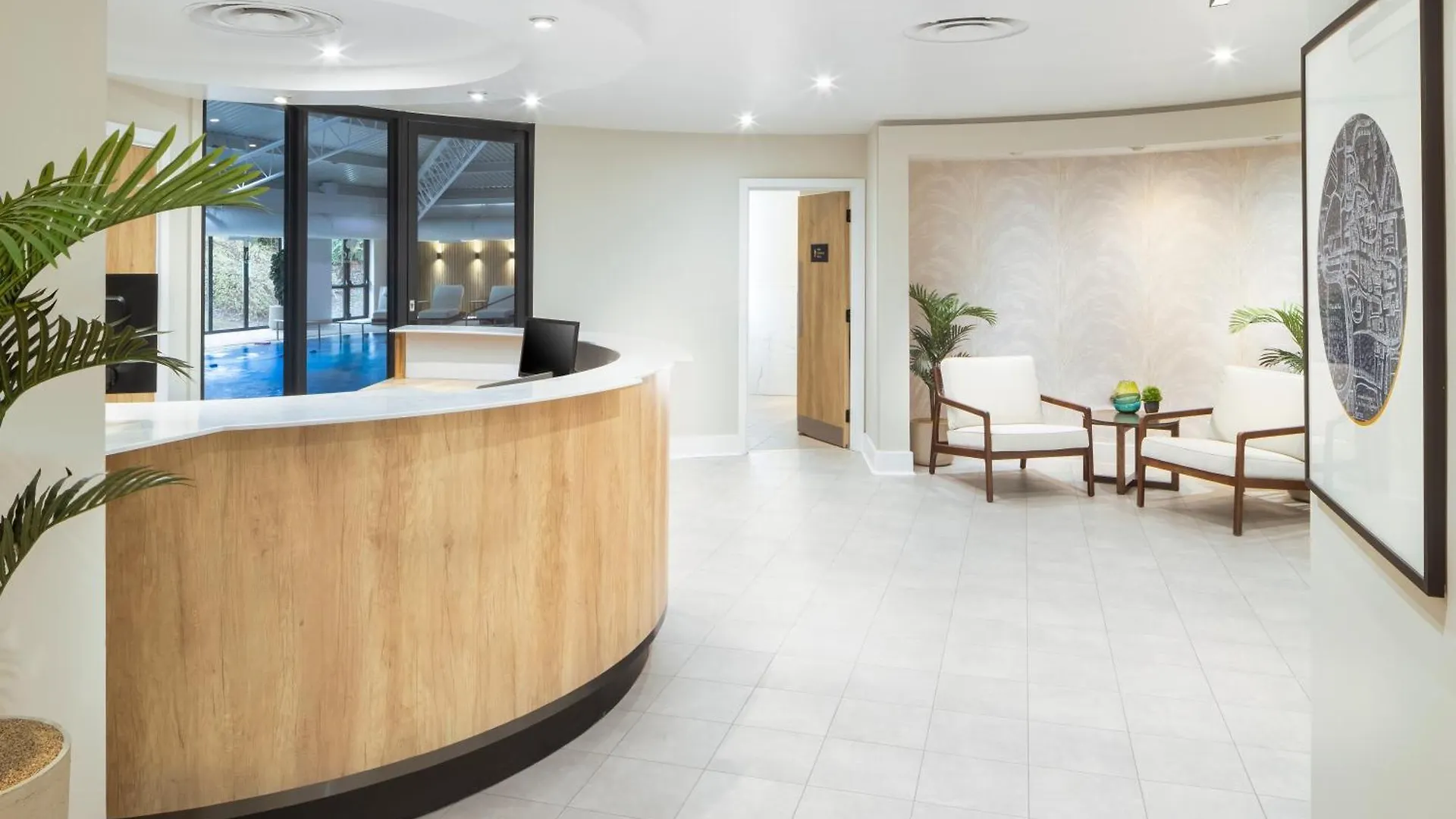 Holiday Inn Gloucester - Cheltenham By Ihg 4*,  United Kingdom