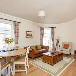 Apartment Joivy Stylish In Trendy New Town Location Edinburgh